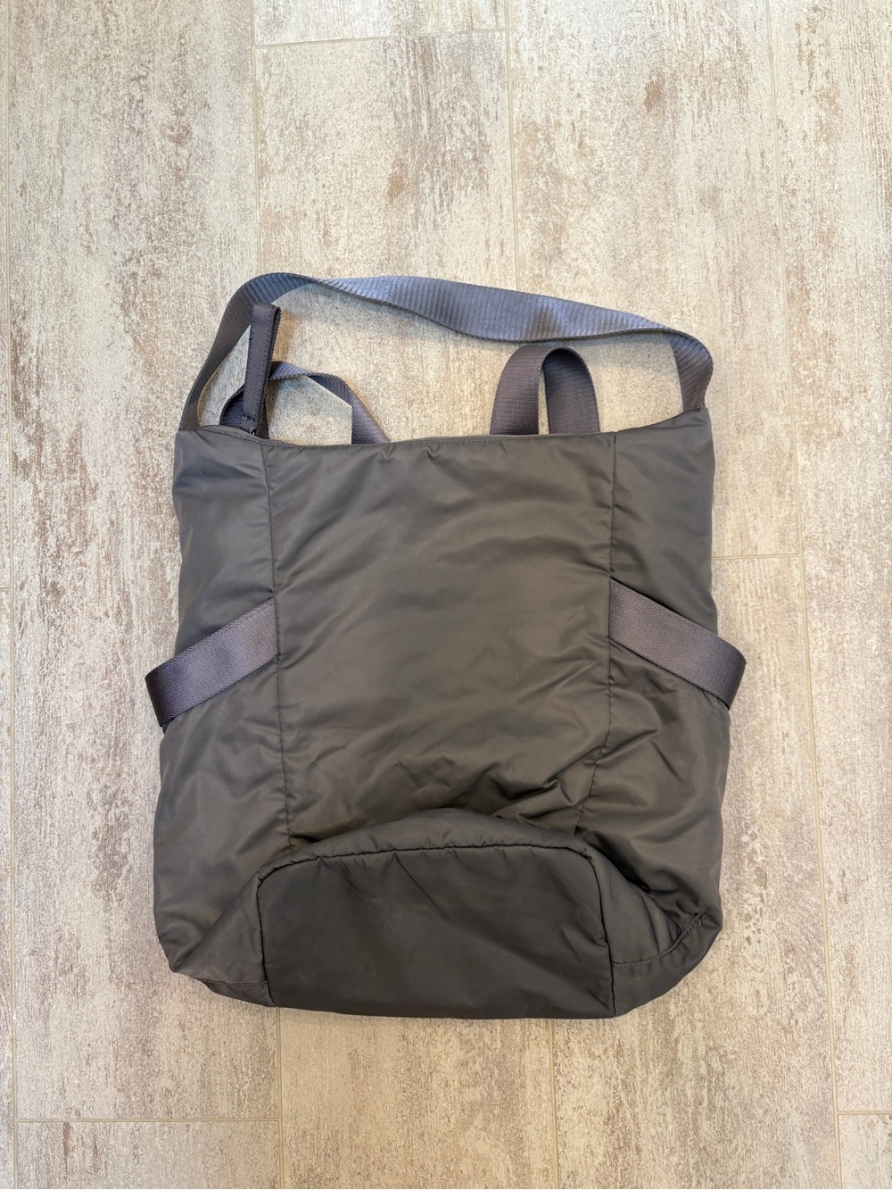 Lululemon Enroute Convertible Bag